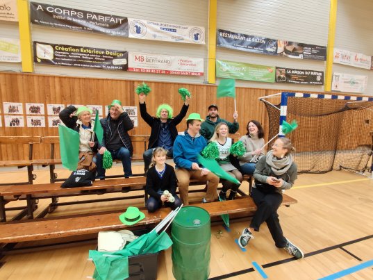 Et soudain la tribune prit feu